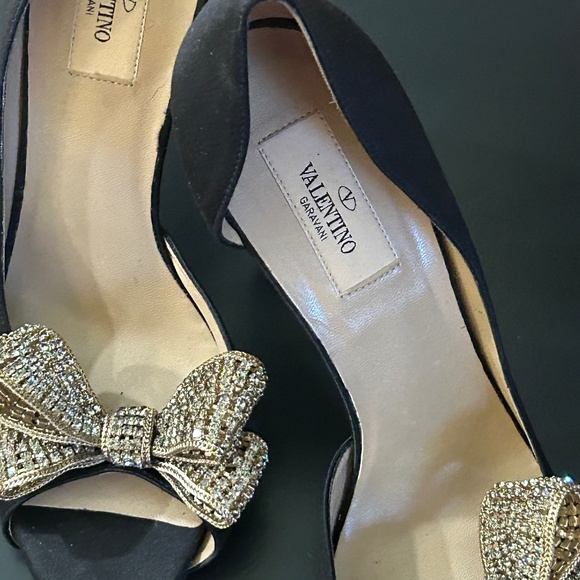 Valentino Garavani Shoes - Black New ITALIAN Valentino Garavani Heels